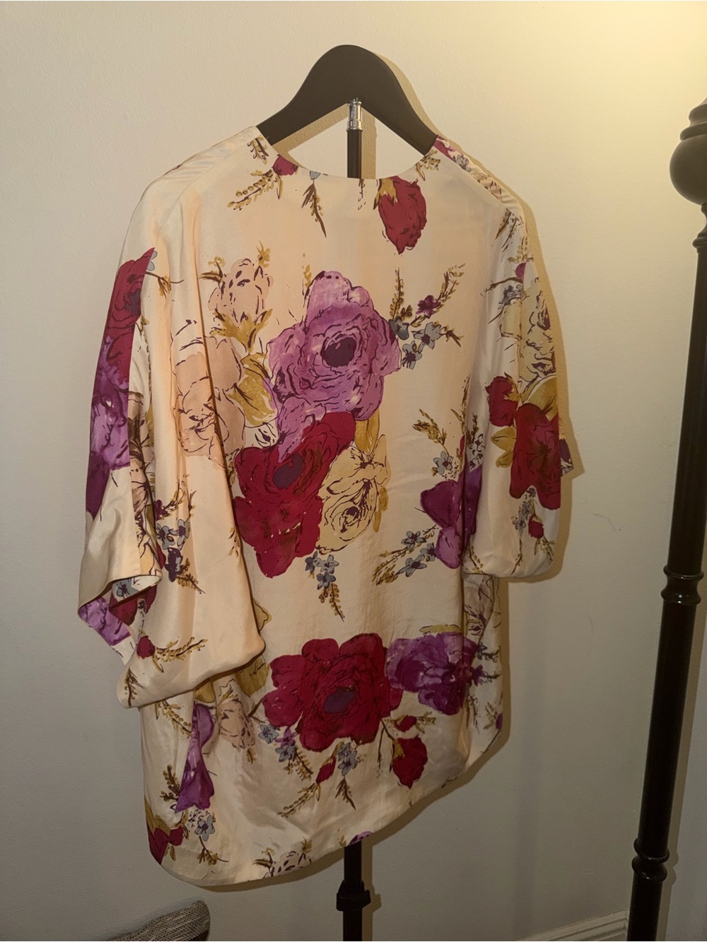 Odille Silk Floral Kimono Top - Picture 8 of 12